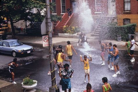 THIS WAS THE SUMMERTIME IN THE CITY...STAYING COOL ! Endless Summer Movie, Summertime Movie, Spike Lee Movies, Unique Murals, Bed Stuy, Do The Right Thing, Spike Lee, Black Photography, The Best Films