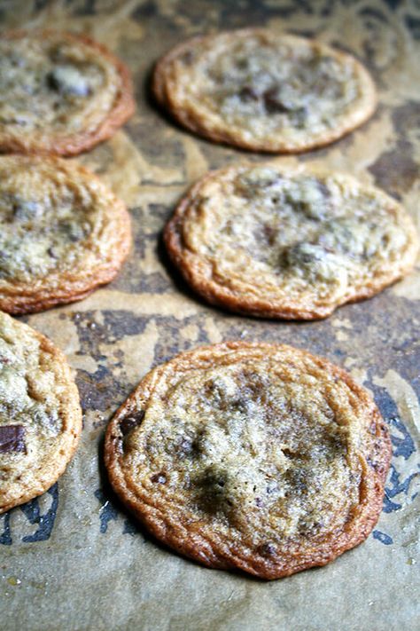 Delish Desserts, Canal House, Chewy Chocolate Chip, Chewy Chocolate Chip Cookies, Köstliche Desserts, Tips And Advice, Cookies Recipes Chocolate Chip, Sweet And Salty, Clean Eating Snacks