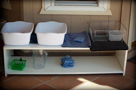 montessori dishwashing Dishwashing Station, Independent Toddler, Washing Station, Life Activities, Diy Montessori, Practical Life Activities, Setting The Table, Montessori Practical Life, Water Station