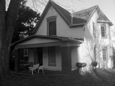 The Hauntings of the Sallie House The Sallie House, Sallie House, Paranormal Facts, Haunted Houses In America, House In America, Atchison Kansas, Creepy History, Remove Ads, Paranormal Photos