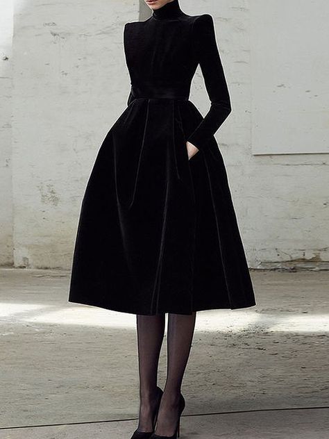 Long Sleeve Midi Party Dress, Elegantes Party Outfit, Midi Evening Dress, Elegantes Outfit Frau, Midi Party Dress, Designer Party Dresses, 파티 드레스, Womens Wedding Dresses, Modesty Fashion