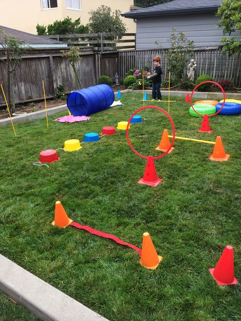 Kids Obstacle Course, Maluchy Montessori, Outside Games, Aktiviti Kanak-kanak, Physical Activities For Kids, Outdoor Play Area, Gross Motor Activities, Aktivitas Montessori, Bathroom Remodel Ideas