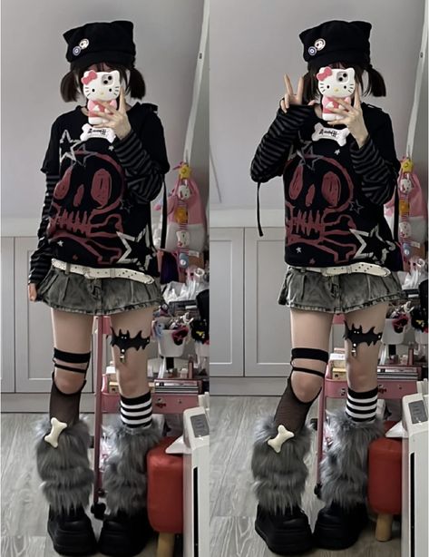 Harajuku Outfit Ideas, Dark Harajuku Fashion, Goth Kawaii Outfits, Harajuku Fashion Goth, Harajuku Style Outfits, Dark Kawaii Outfits, Harajuku Fashion Outfits, Xiaohongshu Fashion, Xiaohongshu Outfits