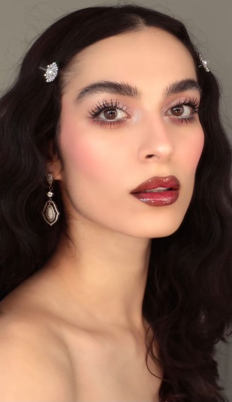 Dark Smokey Bridal Makeup, Bridesmaid Makeup Dark Lip, Bridesmaid Makeup Dark Hair, Bridal Makeup Deep Set Eyes, Dark Lip Wedding Makeup, Mid Contrast Makeup, Vampy Bridal Makeup, Winter Bridal Makeup Brown Eyes, Round Face Wedding Makeup