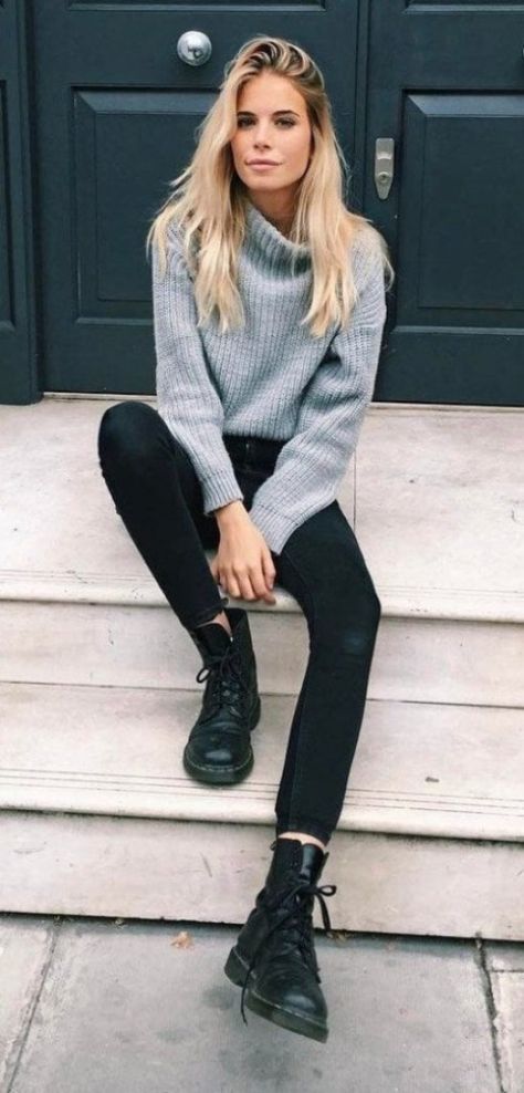 8 Fall Fashion Looks You'll Want To Copy - Society19 Fall Outfits Women 20s, Alternative Fashion Outfits, Fall Outfits 2018, Casual Autumn Outfits Women, Doc Martens Outfit, Boating Outfit, Outfit Jeans, Cute Fall Outfits, Women Outfits