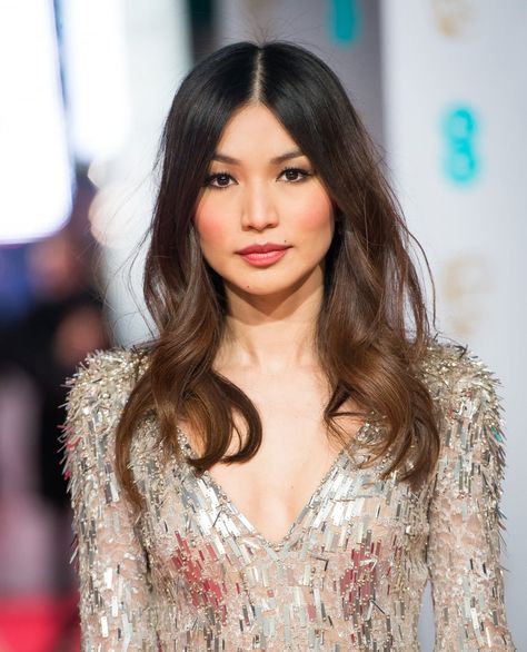 Balayage, Gemma Chan Hair, Hairstyle Asian, Brown Hair Trends, Hair Blowout, Lob Styling, Brown Hair Shades, Gemma Chan, Guest Hair