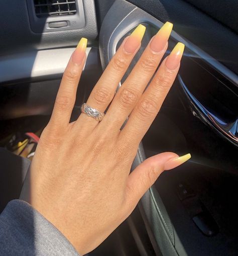 Yellow Ombré Nails, Trendy Nails Yellow, Yellow Ombre Nails, Gradation Nail, Grad Nails, Gradation Nails, Faded Nails, Ombré Nails, Nails Ombre