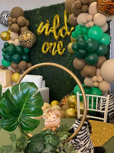 Safari Balloon Arch, Safari Balloon Garland, Dark Green Balloons, Party Balloon Arch, Wild Theme, Safari Party Decorations, Safari Balloon, Jungle Balloons, Party City Balloons