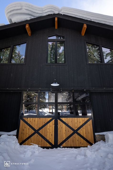 Wyoming Horse Barn With Living Quarters - DC Structures Horse Barn With Living Quarters Upstairs, Barn With Living Quarters Upstairs, Horse Barn With Living Quarters, Dc Structures, Shop With Living Quarters, Barn With Living Quarters, Barn Apartment, Horse Arena, Black Barn