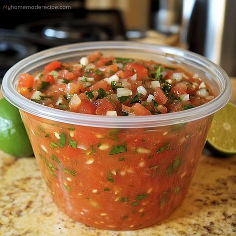 Best Homemade Salsa Ever Salsa Recipe Blender, Best Homemade Salsa Ever, Home Made Salsa, Best Homemade Salsa, Red Salsa, Salsa Recipes, Mild Salsa, How To Make Salsa, Chunky Salsa