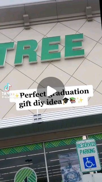 Diy Preschool Graduation Gifts, Dollar Store Graduation Gifts, Graduation Lei Ideas Candy, Graduation Gift Ideas College Diy, Graduation Party Ideas Decorations Diy, Last Minute Graduation Gifts, Diy Graduation Gifts For Boys, Diy College Graduation Gifts, Dollar Tree Graduation Gifts