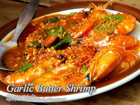 A very easy to cook seafood dish is this garlic butter dish. #GarlicButterShrimp Buttered Garlic Shrimp, Filipino Shrimp Recipe, Buttered Shrimp, Pagkaing Pinoy, How To Cook Garlic, Recipes Filipino, Buttered Shrimp Recipe, Pinoy Foods, Panlasang Pinoy