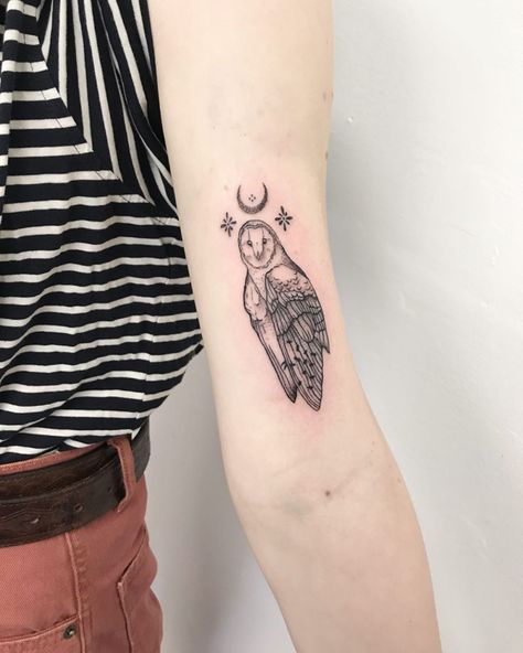 Tiny little barn owl for lovely @ediebens made last week  thank you!      #owltattoo#smalltattoo#blackwork#ukta#finelinetattoo#dotworktattoo#patternwork#brighton#brightontattoo Mistletoe Tattoo, Tiny Owl Tattoo, Snowman Tattoo, Barn Owl Tattoo, Owl Tattoo Small, Cute Owl Tattoo, Earthy Tattoos, Owl Tattoo Design, Tattoo Portfolio