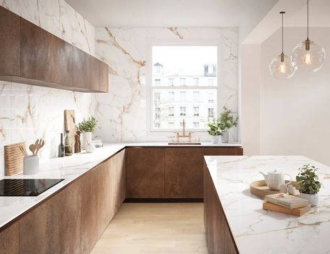 Gold Tiles Kitchen, Calacatta Gold Kitchen, Calacatta Marble Kitchen, Calacatta Tile, Kitchen Concrete Countertops, Kitchen Cabinetry Design, Marble Countertops Kitchen, Calacatta Gold Marble, Modern Kitchen Interiors