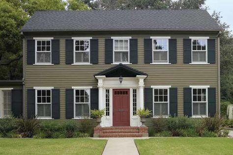 Colonial House Exterior Paint Colors, Colonial House Exterior Colors, Colonial Home Exteriors, Colonial Revival Home, Federal Style House, Colonial Revival House, Color Scheme Ideas, Fine Paints Of Europe, Colonial House Exteriors