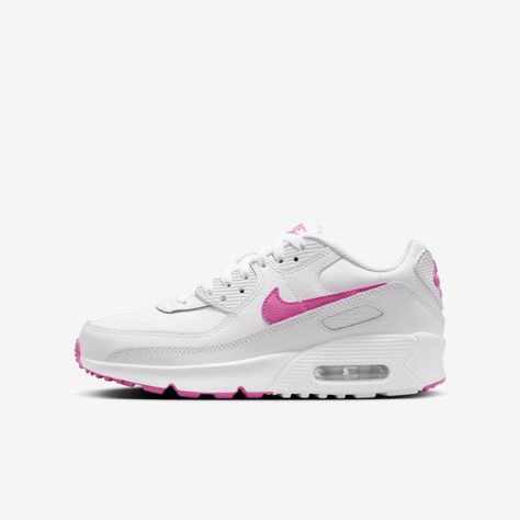 We updated this '90s icon to better fit your foot without changing how it looks. Extra wiggle room in the toe box gives your feet the space they need while visible Max Air cushioning helps keep every step you take comfortable. So, which color will you pick? Preppy Nike Shoes, Nike Air Max Pink, Nike Air Max 90s, Nike Shoes Women Fashion, Air Max 90s, Back To School Shoes, Year 9, Affordable Shoes, Air Max Shoes