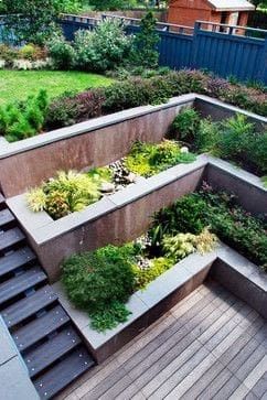 How To Landscape A Sloping Garden: Sloping Garden Ideas - Extra - BillyOh Backyard Planters, Sloped Backyard Landscaping, Sloped Backyard, Modern Backyard Landscaping, Tiered Garden, Hillside Landscaping, Sloped Garden, Planter Design, Modern Backyard