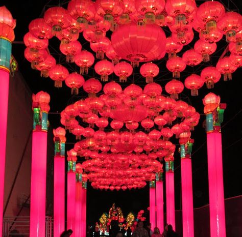 Chinese Lantern Festival, Chinese Lantern, Lantern Festival, Trade Fair, Feeling Inspired, Chinese Lanterns, Chinese Wedding, History Facts, Feel Inspired