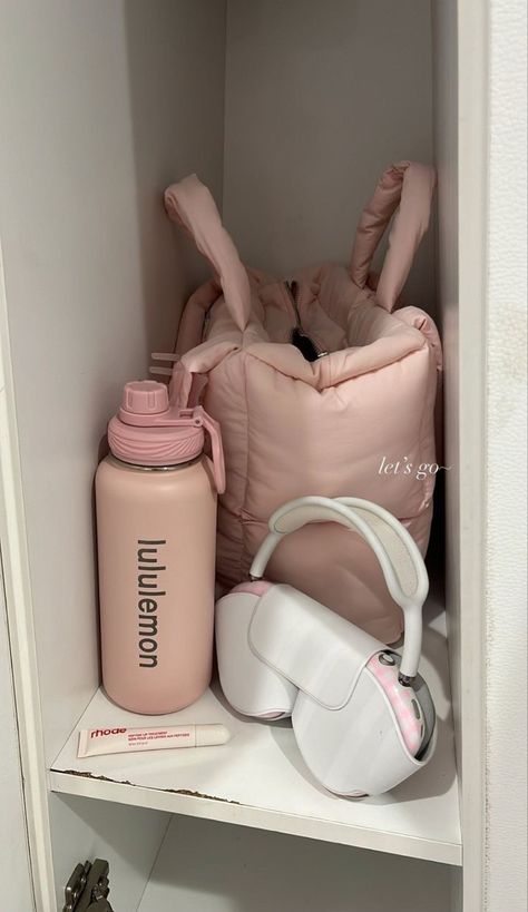 Corps Parfait, Gym Aesthetic, Pink Lifestyle, Pink Life, Gym Fits, Pink Girly Things, Pink Vibes, Healthy Lifestyle Inspiration, Workout Aesthetic