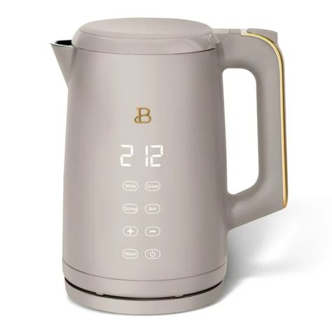 Tea That Tastes Just Right. The Beautiful 1.7l Programmable Temperature Kettle With Touch-Activated Display Allows You To Boil 7 Cups Of Water In Under 7 Minutes. 4 One-Touch Preset Programs For White, Green, Oolong And Black Teas Ensure Every Cup Is Brewed To Perfection. Created By Drew Barrymore, Beautiful Kitchenware Combines Elegant Design And Contemporary Colors For High-Performance Appliances That Look Beautiful On Your Kitchen Counter. Condition: New. Our Signature Touch-Activated Display Cute Electric Kettle, Drew Barrymore Beautiful, Beautiful Kitchenware, Iced Tea Maker, Black Hold, Rainbow Coffee, Vintage Coffee Cups, Gadgets Kitchen Cooking, Glass Tea Cups