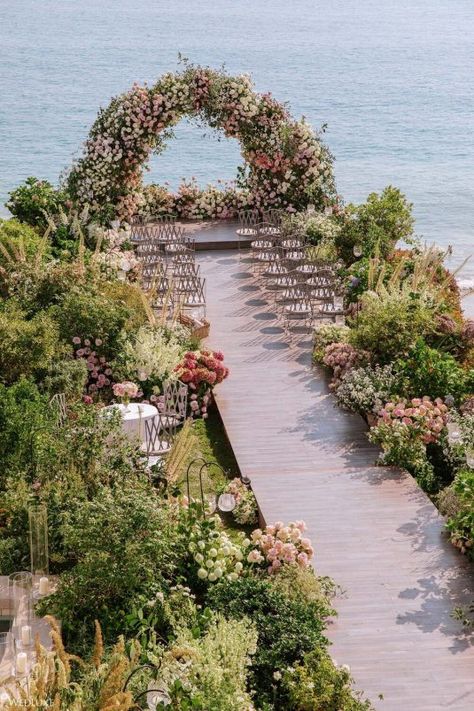 Oceanfront Wedding, Seaside Style, Garden Wedding Venue, Salou, Miami Wedding, Wedding Aisle, Outdoor Wedding Venues, Wedding Mood, Dreamy Wedding