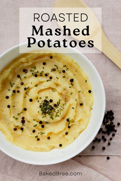 Take your side dish game to the next level with these Roasted Mashed Potatoes. They are unbelievably tasty! Mashed Potatoes Baked, Roasted Mashed Potatoes, Baked Bree Recipe, Potatoes Mashed, Potatoes Baked, Healthy Thanksgiving Recipes, Swiss Steak, Homemade Condiments, Healthy Thanksgiving