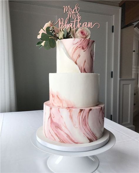 Wedding Cake Marble, Kek Kahwin, Vintage Pasta, Blush Wedding Cakes, Rustic Wedding Decorations, Wedding Cake Roses, Floral Wedding Cakes, Romantic Wedding Cake, Marble Wedding