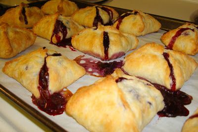 Mennonite Girls Can Cook: Perishky Supper Inspiration, Dutch Breakfast, Traditional German Food, Mennonite Girls Can Cook, Mennonite Recipes, German Foods, Fruit Pastries, Homemade Breads, Recipes Cookies