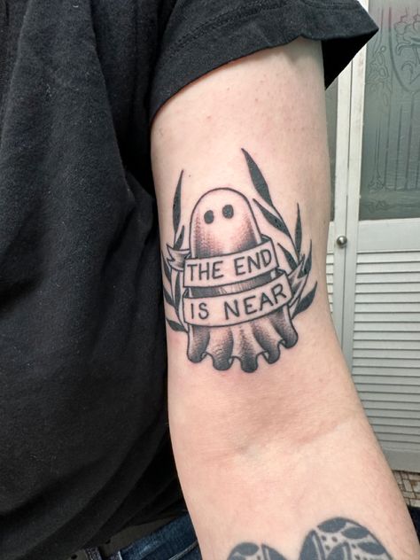 Phoebe Ghost Tattoo, Pheobe Bridgers Tattoo Ideas, Phoebe Bridgers Tattoo, Tattoos 2023, The End Is Near, Ghost Tattoo, Moon Song, Phoebe Bridgers, Piercing Ideas