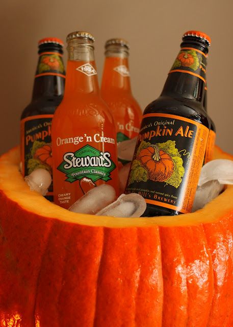 Halloween Pumpkin Ice Bucket for Pumpkin Beers :) Nails Diy Easy, Diy Nails Easy, Halloween Nails Diy, Pumpkin Ale, Pumpkin Beer, Halloween Makeup Pretty, Nail Style, Nails Diy, Cat Nails