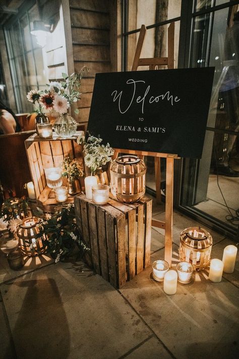 Rustic Crates, Luxury Wedding Flowers, Flowers London, Fall Wedding Tables, Living Room Wall Decor Ideas, Room Wall Decor Ideas, Future Wedding Plans, Wall Decor Ideas, Cute Wedding Ideas