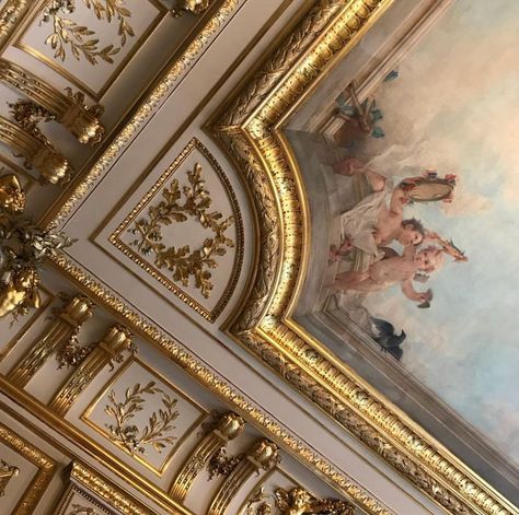 museum ceilings #home Art Museum Aesthetic, Royal Core, Wallpaper Estetika, Museum Aesthetic, Royal Aesthetic, Angel Aesthetic, Baroque Architecture, Gold Aesthetic, Images Esthétiques