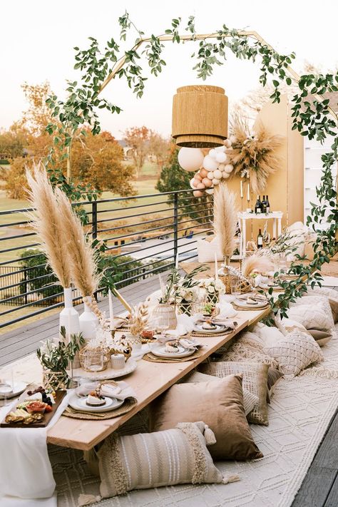 Boho Styled Dinner Oklahoma Wedding Photographer Danielle Villemarette & Co. Oklahoma Wedding Catering Charcuterie OK Graze Picnic Party Decorations, Boho Themed Party, Boho Garden Party, Backyard Dinner Party, Boho Birthday Party, Friendsgiving Dinner, Boho Chique, Picnic Inspiration, Picnic Decorations