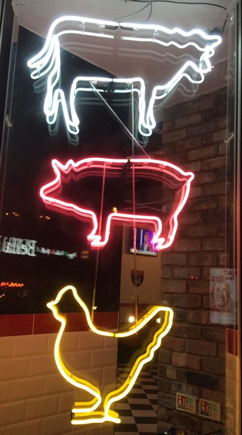 Meatshop Design, Street Food Design, Meat Store, Meat Restaurant, Selfie Wall, Neon Bedroom, Chicken Shop, Shop Signage, Meat Shop