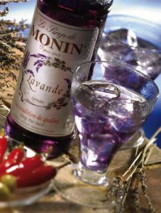 Lavender Cocktails with Monin Lavender Syrup.,..  #lavenderrecipes #lavendercocktails #lavendersyrup Lavender Syrup Recipes, Lavender Cocktails, Lavender Drink, Monin Syrup, Lavender Cocktail, Pool Drinks, Olive Oil Packaging, Syrup Recipes, Lavender Recipes