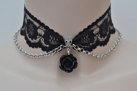 Black Rose Choker, Diy Lace Choker, Black Lace Outfit, Cute Chokers, Choker Diy, Handmade Jewelry Ideas, Black Lace Necklace, Black Lace Choker Necklace, Diy Choker