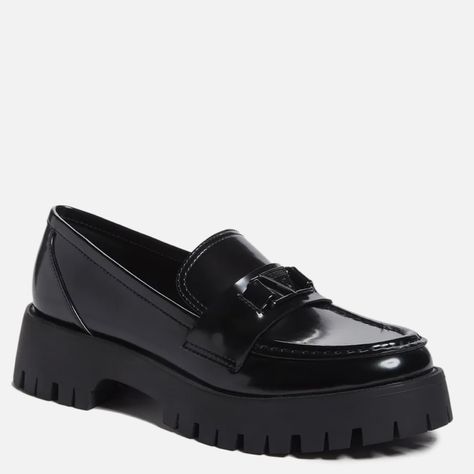 Chunky Black Loafers Outfit Work, Black Loafers Outfit Work, Guess Loafers, Zapatos Aesthetic, Black Loafers Outfit, Loafers And Socks, High Heel Loafers, Black Loafer Shoes, Black And White Flats