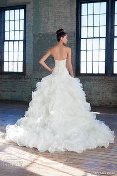 Wedding Dresses Ball Gown Sweetheart, Drop Waist Wedding Dress, Justin Alexander Signature, Wedding Dress Organza, 2016 Wedding, Wedding Dresses Ball Gown, 2016 Wedding Dresses, Justin Alexander, Trendy Wedding Dresses