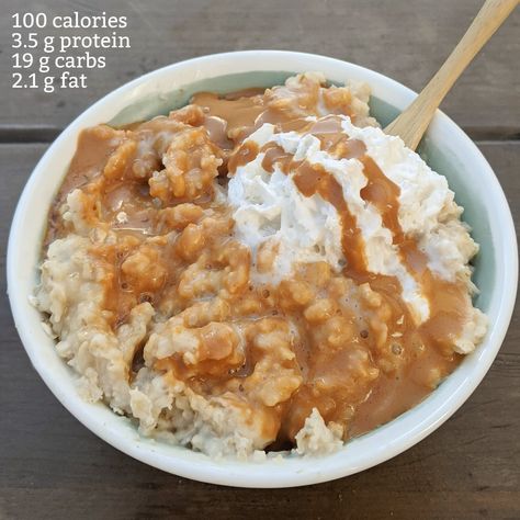 Salted Caramel Oatmeal, Low Calorie Oatmeal, Low Cal Breakfast, Health Beet, Caramel Oatmeal, Low Calorie Baking, Breakfast Calories, 1500 Calorie Meal Plan, Oatmeal Diet