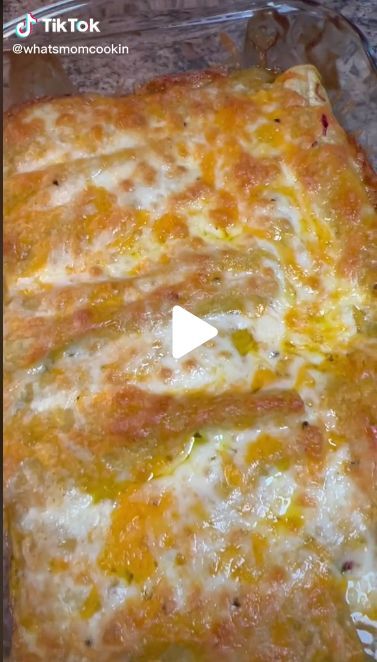 Easy Chicken Enchiladas, Tik Tok Video, Chicken Enchiladas Easy, Famous Recipe, Chicken Main Dishes, Trending Recipes, Enchilada Recipes, Lunch Recipes Healthy, My Ex