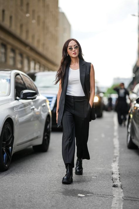 New York Fashion Week Spring 2023: The Best Street Style Blazer Over Dress, Chanel Rain Boots, Bright Orange Dress, Summer Business Casual, Big Pants, New York Summer, Business Casual Top, Business Casual Summer, New York Fashion Week Street Style