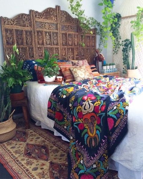 Dekorasi Maroko, Bohemian Bedrooms, Dekorasi Bohemia, Rustic Ideas, Diy Casa, Bohemian Bedroom Decor, Ideas Vintage, Bohemian Bedroom, Bohol