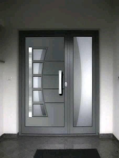 New ideas for main doors Main Door Design Entrance, Door Design Entrance, House Entrance Doors, Pintu Interior, Wooden Door Entrance, Porte In Ferro, Modern Entrance Door, Modern Exterior Doors, Steel Door Design