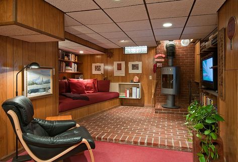 Mid Century Modern Basement, Mid Century Basement, Retro Basement, Mcm Living, Eldorado Stone, Retro Rooms, Basement Home Theater, Modern Basement, Basement House