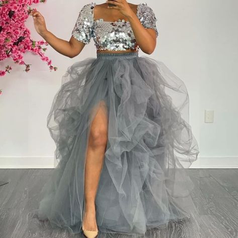 Lisong Women Maxi Tulle Floor Length Layered High Waist Special Occasion Skirt M Black : Clothing, Shoes & Jewelry Tulle Skirt Plus Size, Tulle Skirts Outfit, Sneaker Ball, Plus Zise, Tulle Tutu Dress, Skirt Plus Size, Tulle Skirts, Grey Maxi Dress, Tulle Tutu