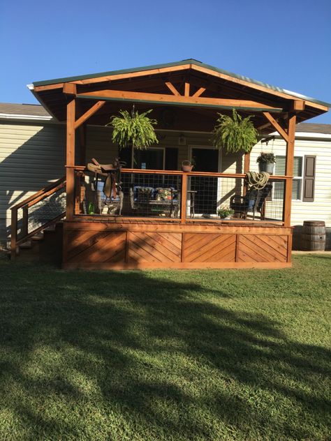 16 X 16 Deck, Cedar Deck Skirting, Deck Bottom Skirting, Trailer House Skirting Ideas, Front Porch Underpinning Ideas, Backyard Covered Deck Ideas, Partial Covered Deck Ideas, Deck Under Skirting, Deck Siding Ideas