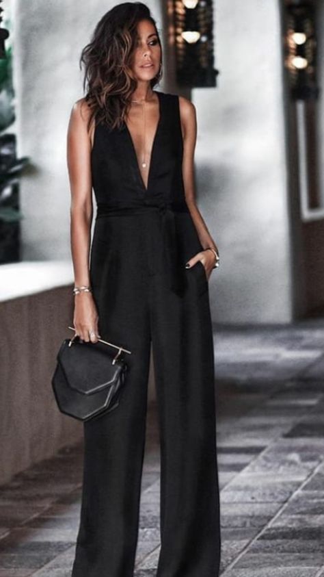 Black Jumpsuits, Outfit Chic, Coco Mademoiselle, Mode Ootd, Black Women Fashion, Jumpsuit Fashion, Sleeveless Jumpsuits, Guest Outfit, Mode Style