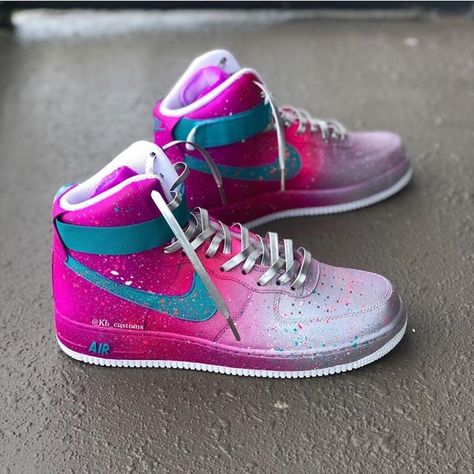 Air Force One Shoes, Nike Shoes Women Fashion, Custom Sneakers Diy, Custom Jordans, Custom Painted Shoes, Best Basketball Shoes, Rainbow Shoes, Thigh High Boots Heels, Fresh Shoes