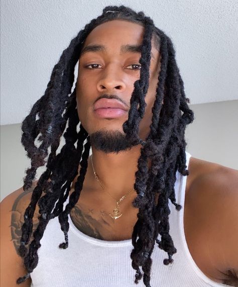 LAST WEEK ON IG: Diplo, Parker Van Noord, Maluma…. Black Dreads, Light Skin Men, Black Men Haircuts, Cute Black Guys, Locs Hairstyles, Black Natural Hairstyles, Boy Hairstyles, Haircuts For Men, Locs