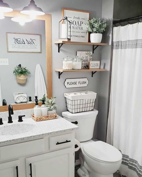 Farmhouse Guest Bathroom, Office Oasis, Ideas Baños, Toilet Room Decor, Guest Bathroom Decor, Bathroom Features, Restroom Decor, Gray Wall, Bad Inspiration